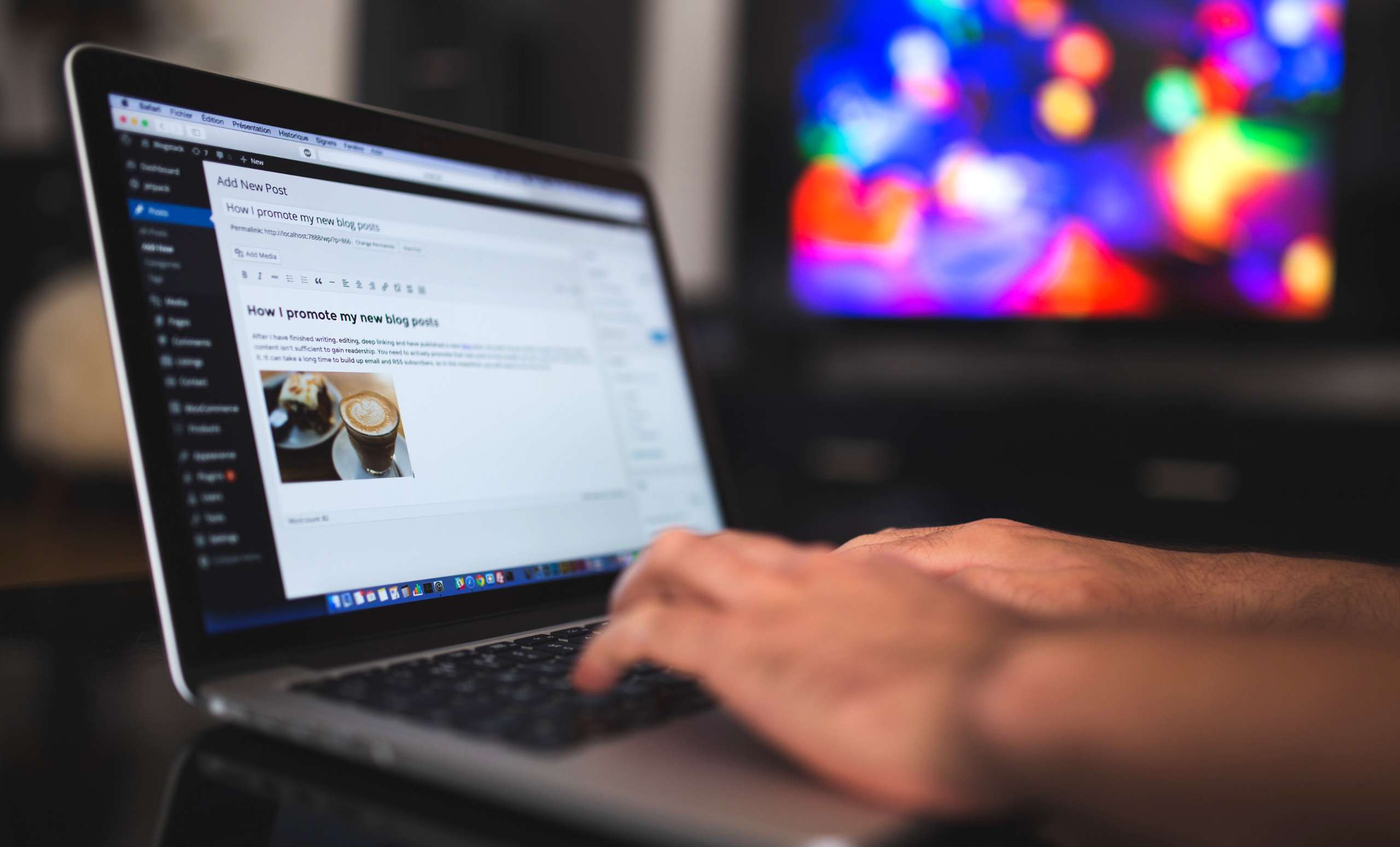 photo of someone uploading a blog article and asking for ways to promote their real estate blog.